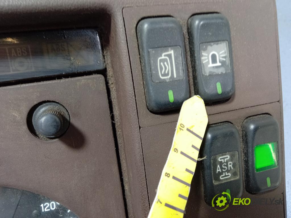 Mercedes 1114 1990 prístrojovka/ budíky A6736890208