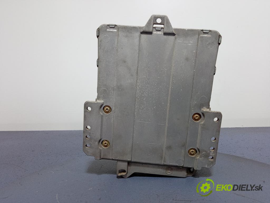 Man F2001 2002 riadiaca jednotka Motor: 0281010241