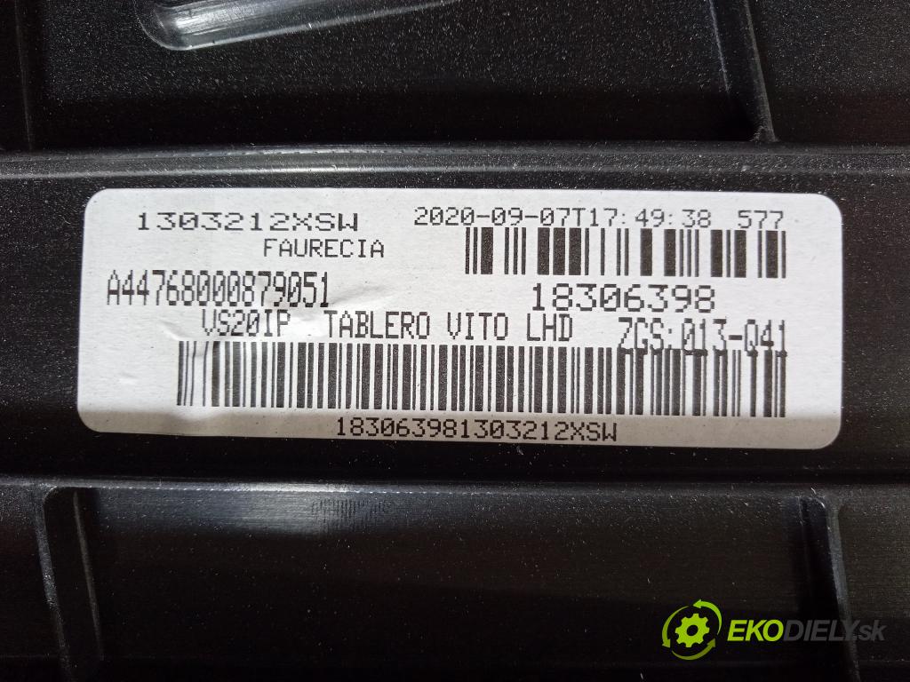 Mercedes Vito 0 kokpit,pristrojová doska Distribúcia: A4476800087