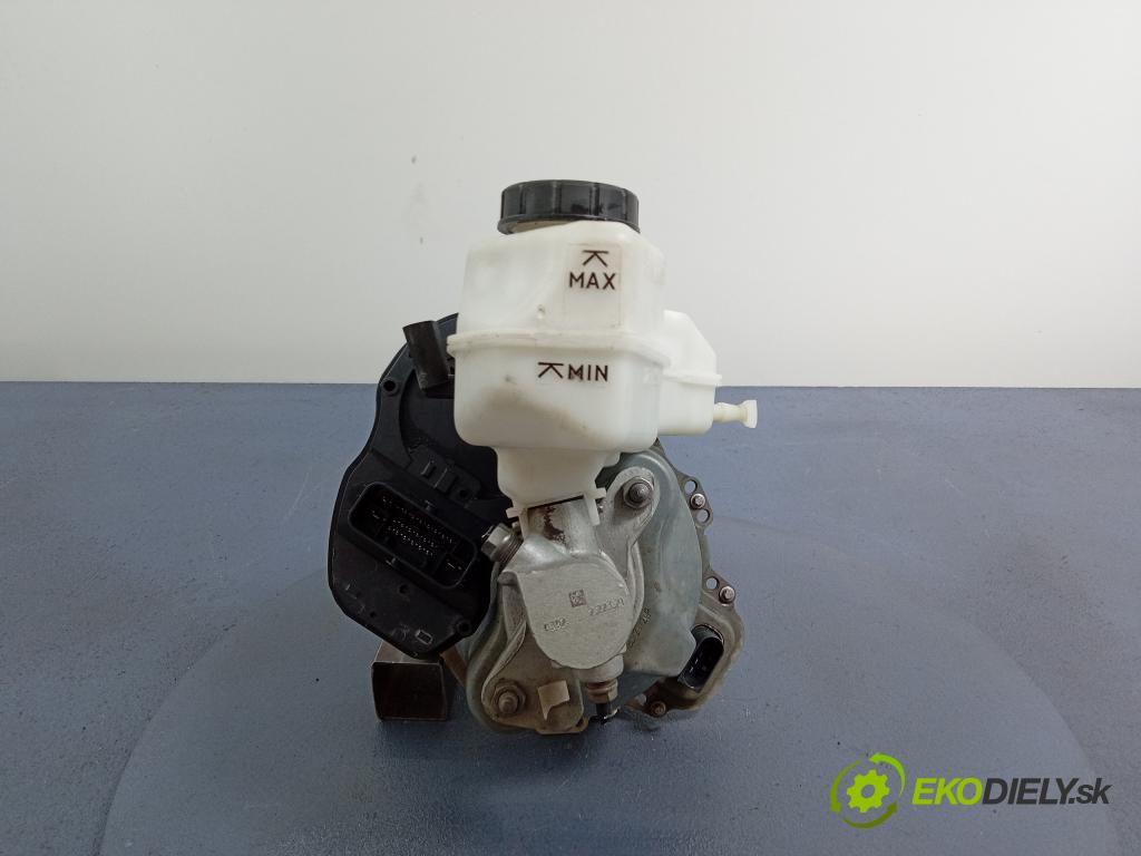 Vw Passat 2021 servo Brzdní: 3Q1614105BK