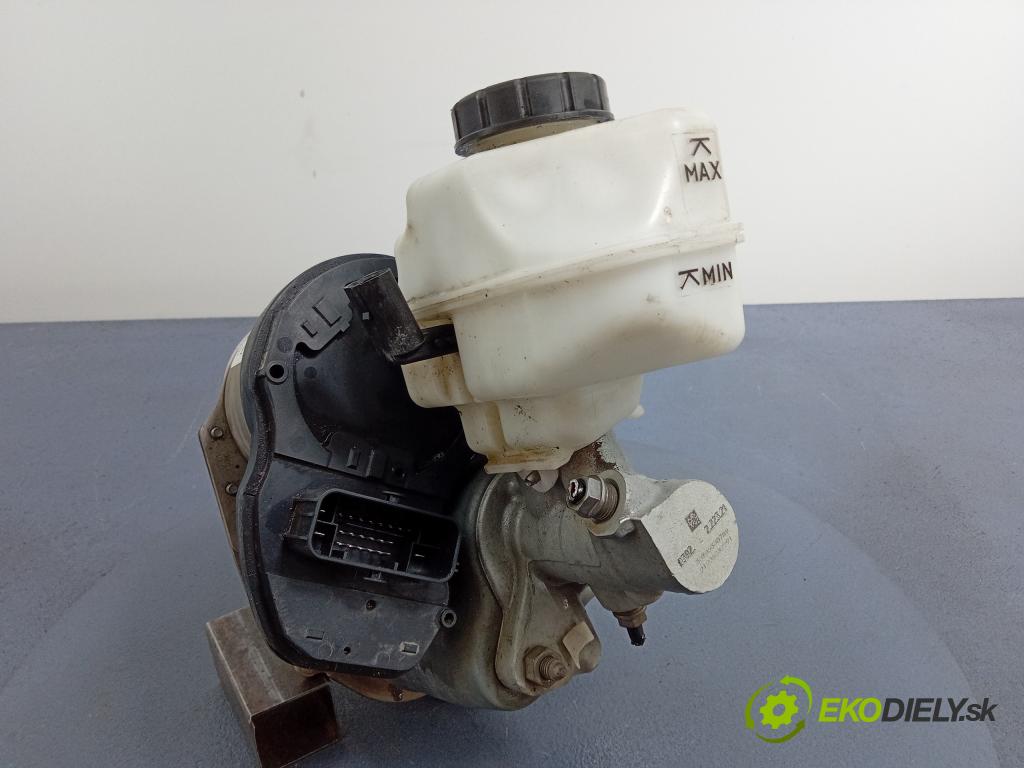 Vw Passat 2021 servo Brzdní: 3Q1614105BK
