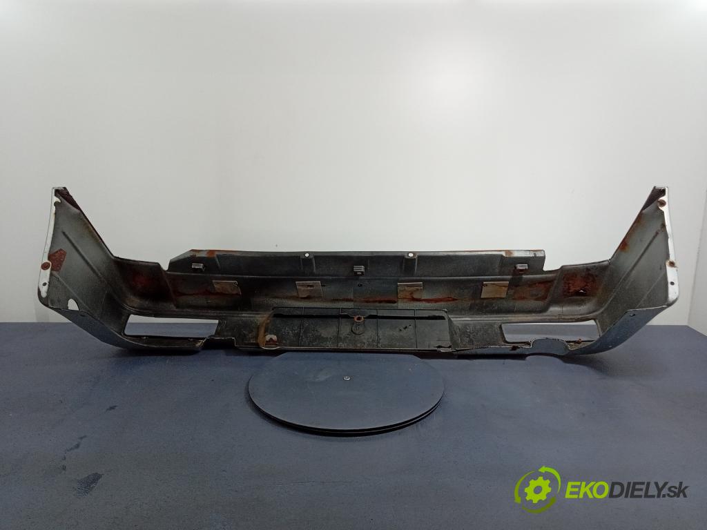 Suzuki Vitara 1998 nárazník Zad: 71811-77E10