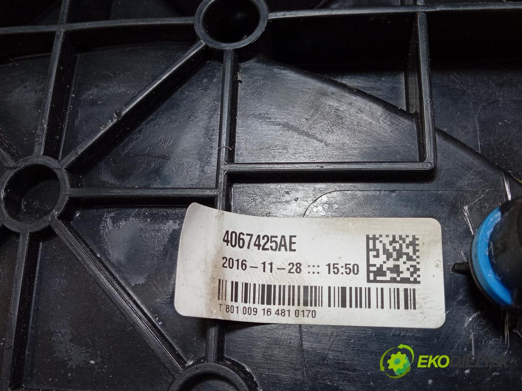 Audi A4 0 Nádrž: AdBlue: 4067425AE