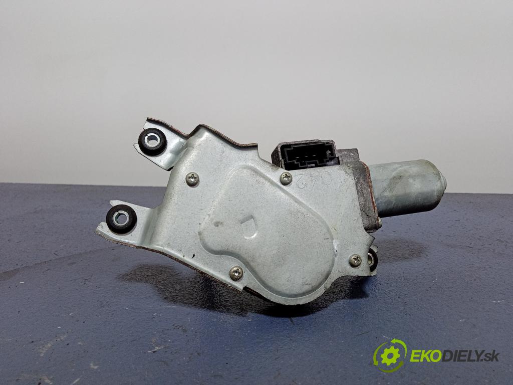 Bmw Seria 1 2020 motor: Stierače: zad 01
