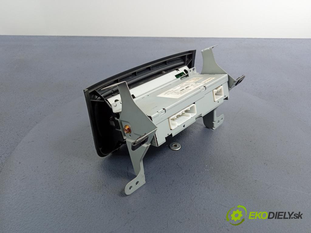 Toyota Yaris verso 2003 Zobrazit: Rádio: / GPS 86110-52121