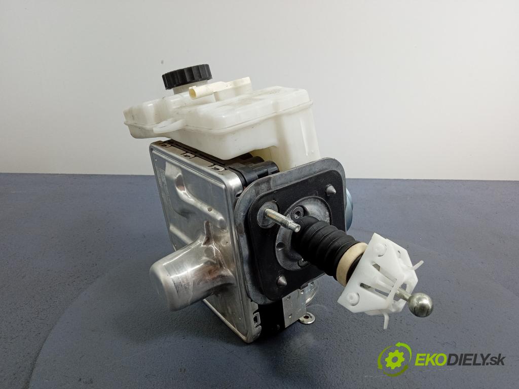 Bmw Seria 7 2021 servo Brzdní: 5A4A0D2