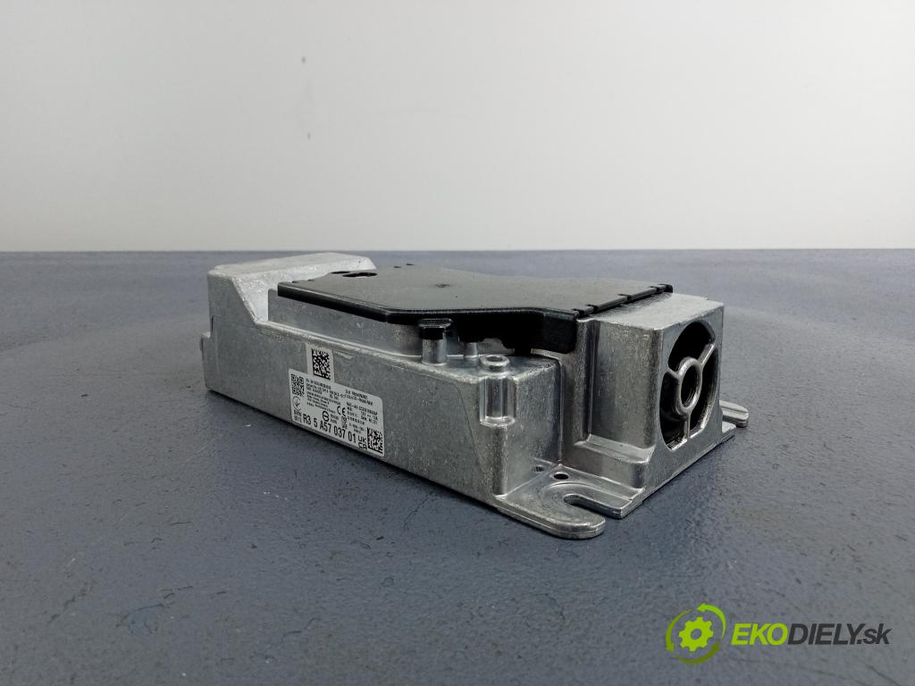 Bmw Seria 7 2021 Zesilovač: Rádio: Navigacia: 5A57037