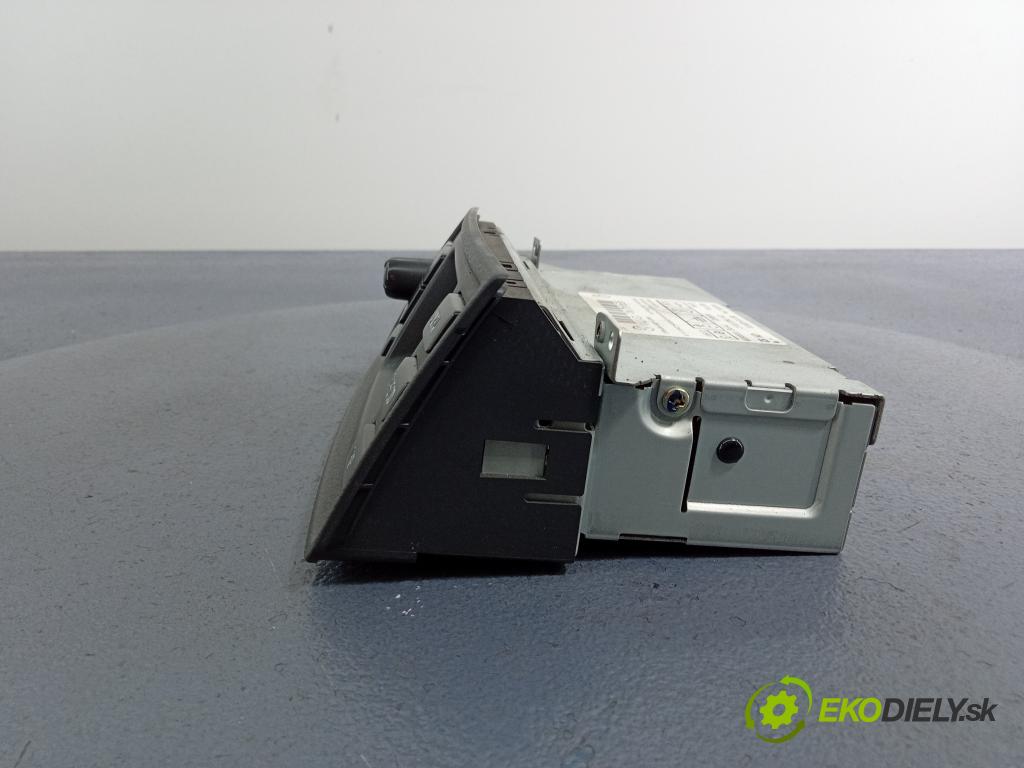 Toyota Yaris 2004 displej Radio / GPS 86110-0D030