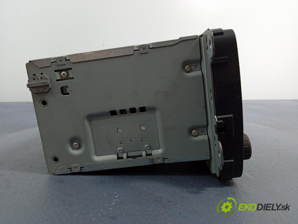 Vw Golf 2005 Radio I Navigácia: 1K0035186JX