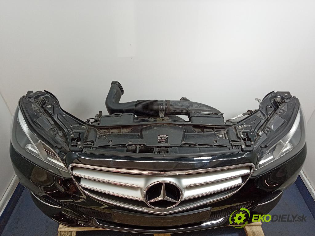 Mercedes E-klasa 2013 výztuha Čelní / stěna Přední 212620022