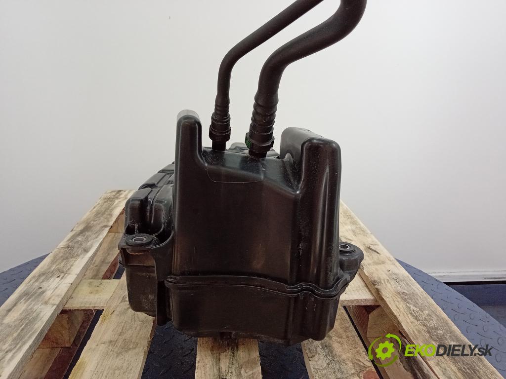 Opel Insignia 2020 Nádrž: AdBlue 84692870