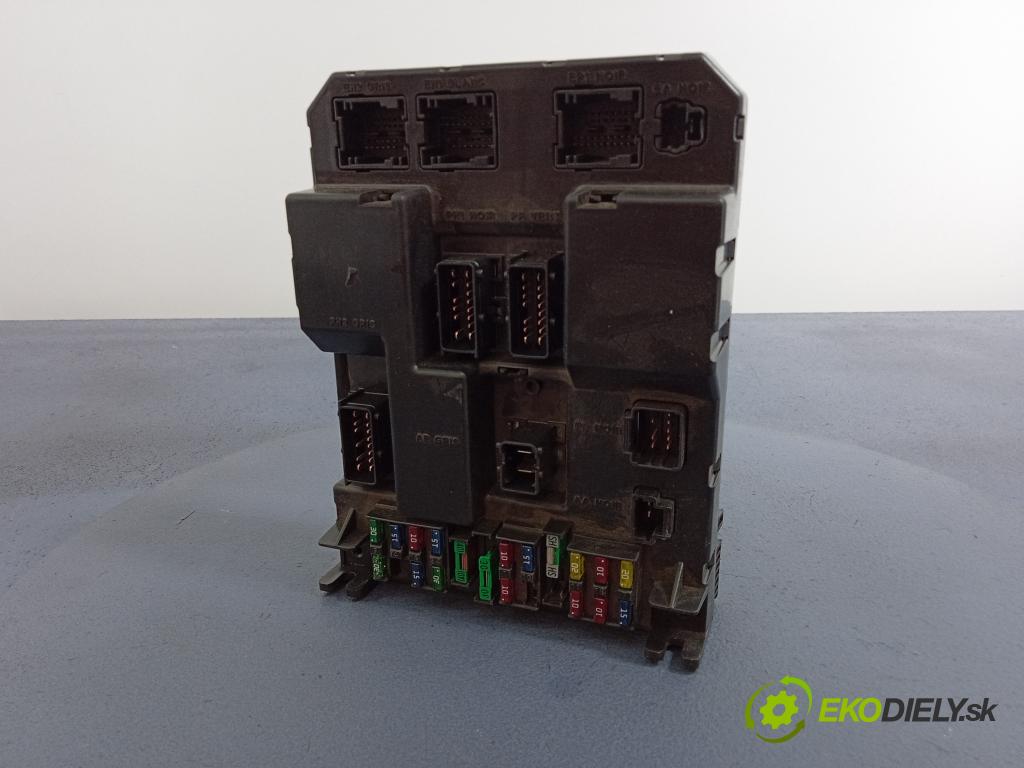 Peugeot 307 2003 skříňka Pojistky 9651197680