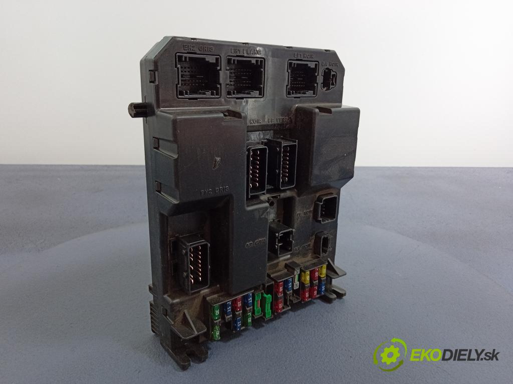 Peugeot 307 2003 skříňka Pojistky 9651197680