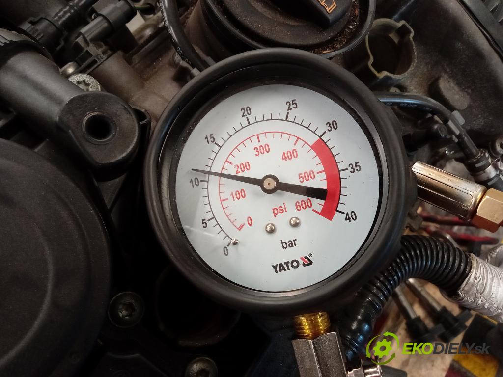 Audi A4 2011 motor Benzín