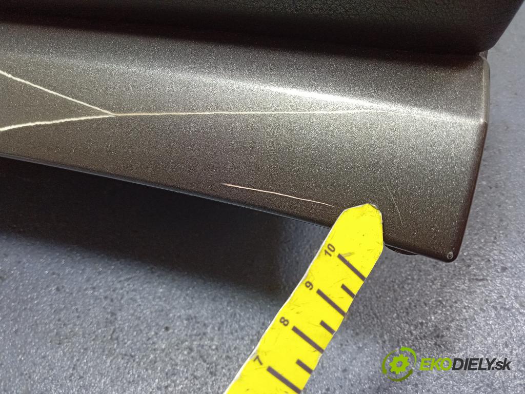 Seat Exeo 2009 kokpit,pristrojová doska Distribúcia: 3R0880204
