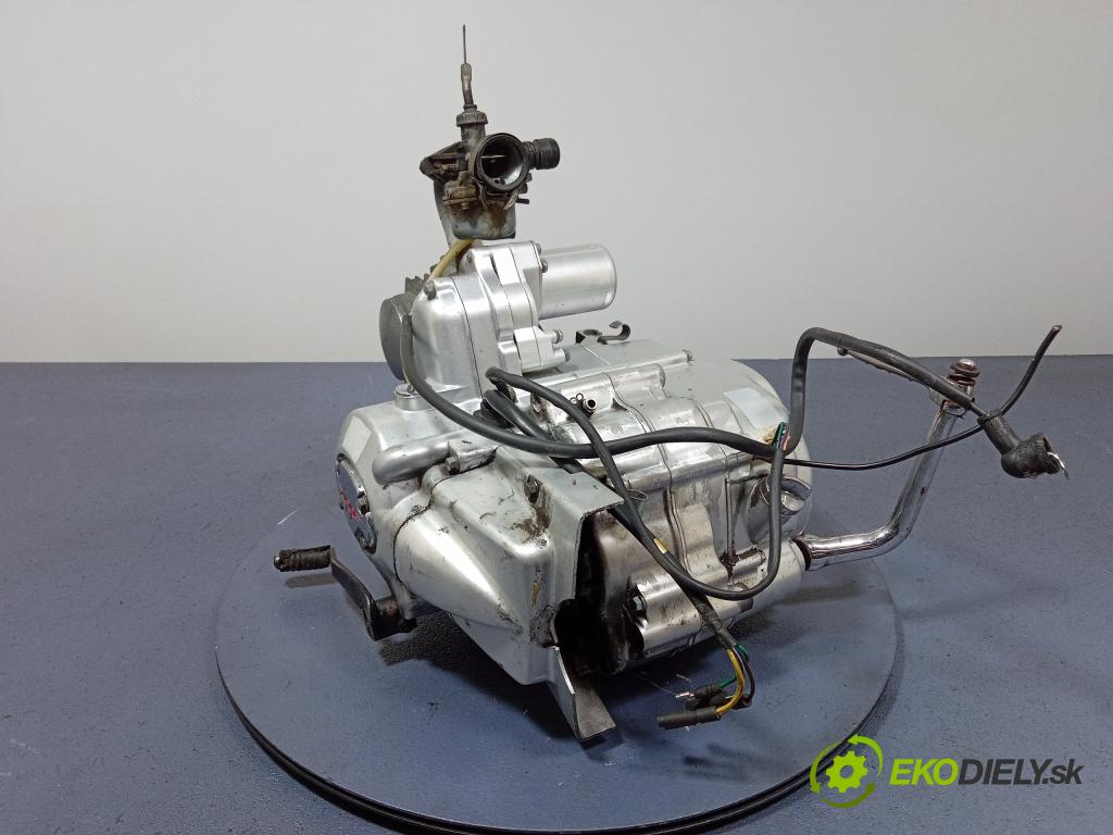 Romet motors Blu city 2014 motor Benzín 01