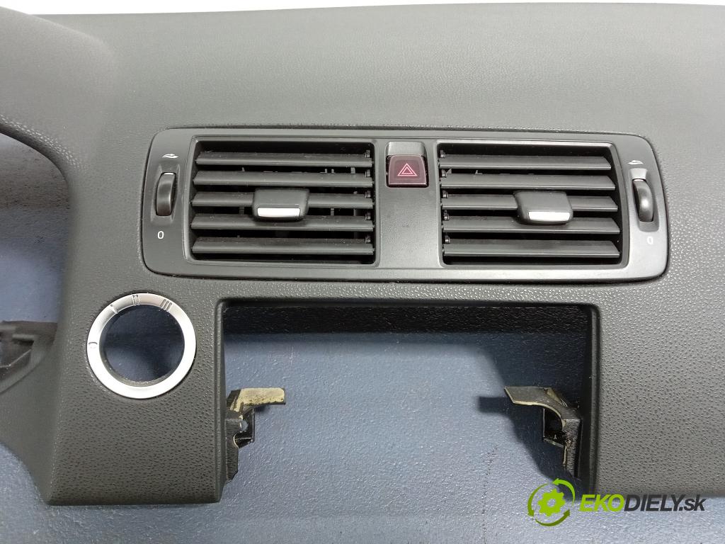 Volvo S40/V40 2009 kokpit,pristrojová doska Distribúcia: 30722599