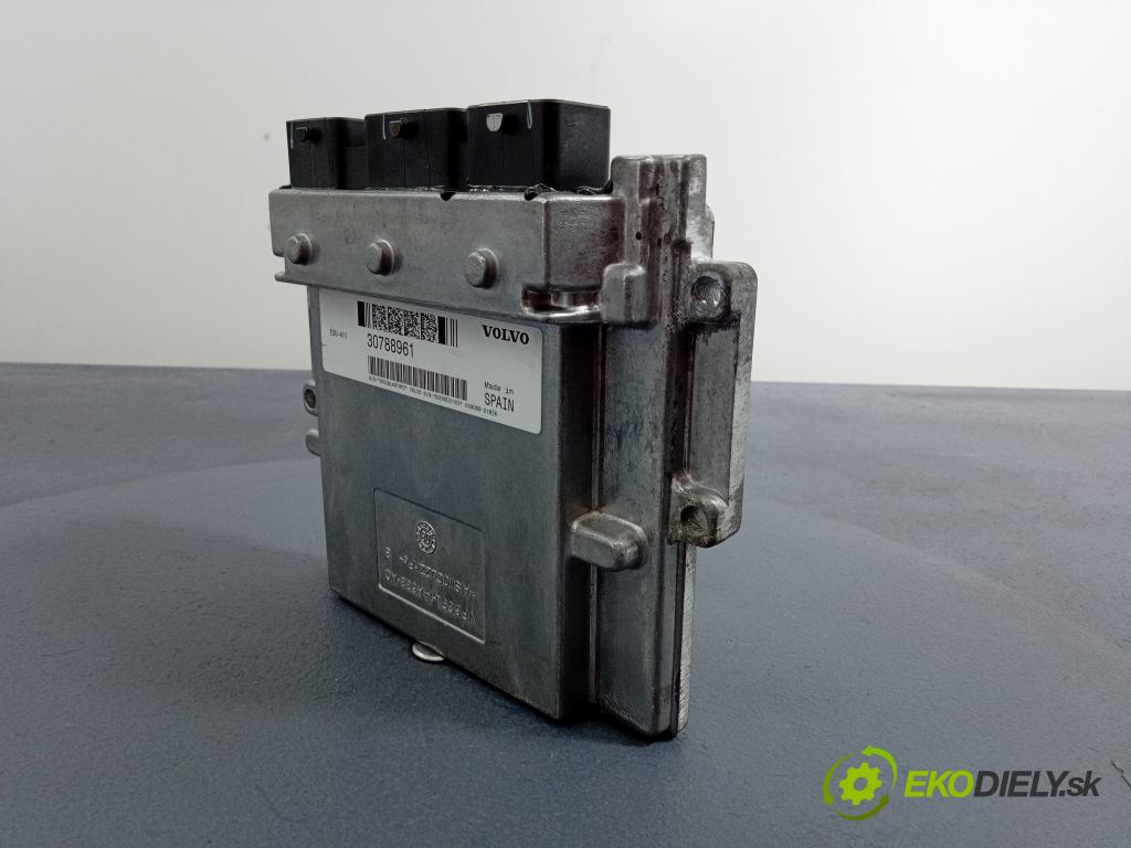 Volvo S40/V40 2009 riadiaca jednotka Motor: 30788961