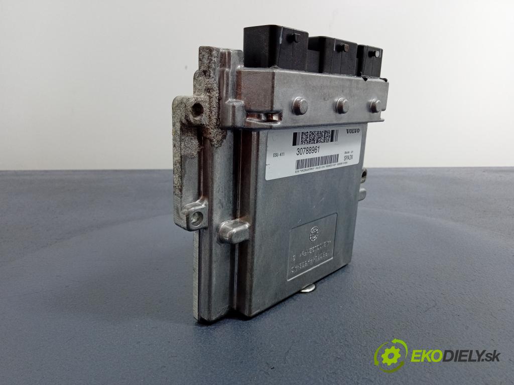 Volvo S40/V40 2009 riadiaca jednotka Motor: 30788961