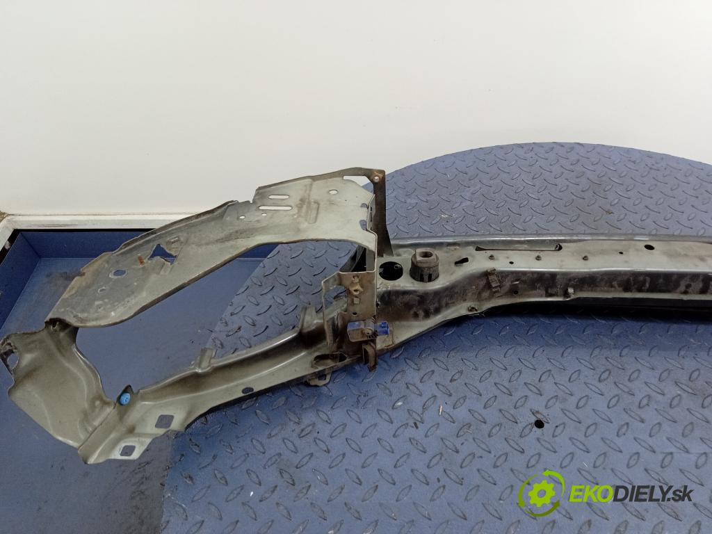 Volvo S40/V40 2009 výztuha Čelní / stěna Přední 01