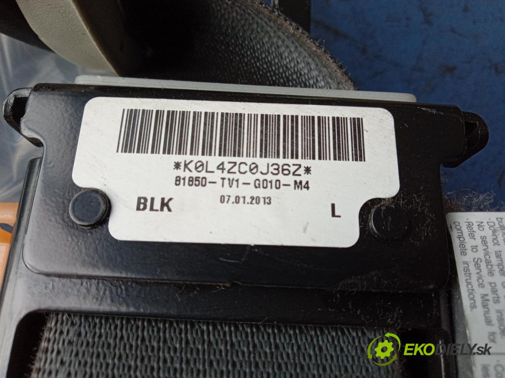 Volvo S40/V40 2009 výztuha Čelní / stěna Přední 01