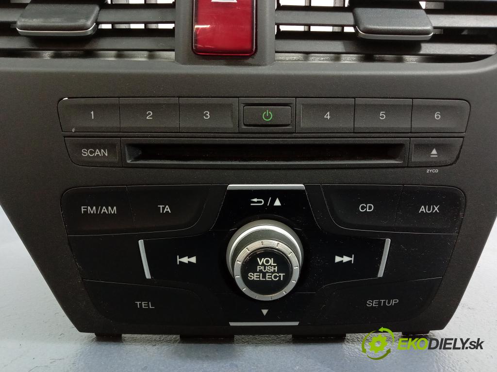 Honda Civic 2013 Radio I Navigácia: 39100-TV0-G110