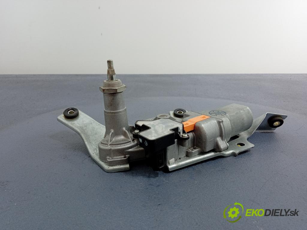 Honda Civic 2013 motor: Stierače: zad 01
