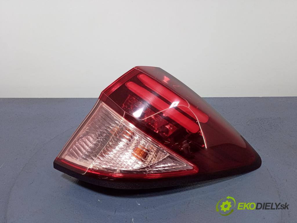 Honda Hr-v 2017 svetlo / reflektor zad Prava: Vonkajsia: 01