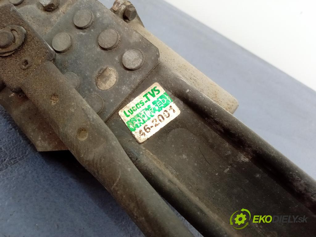 Tata Safari 2004 mechanizmus motor: Stierače: Predné 26071203