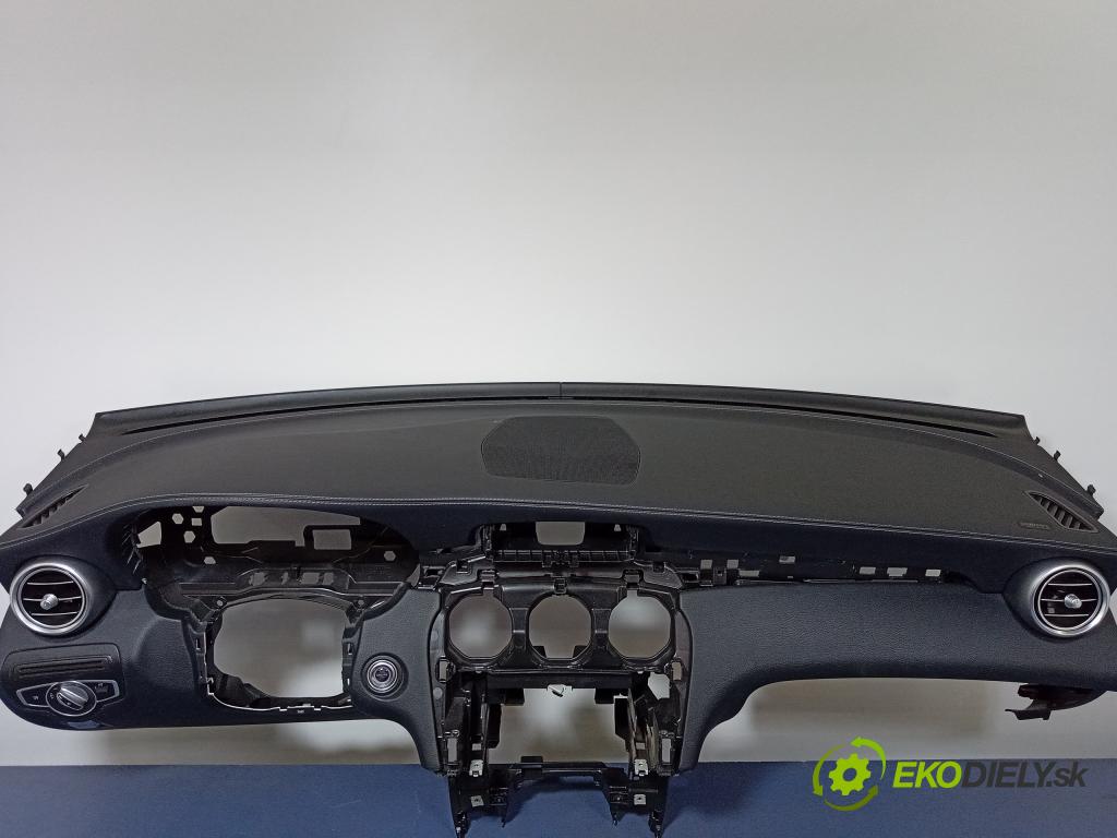 Mercedes GLC-Klasa 2019 kokpit,pristrojová doska Distribúcia: A0008607501