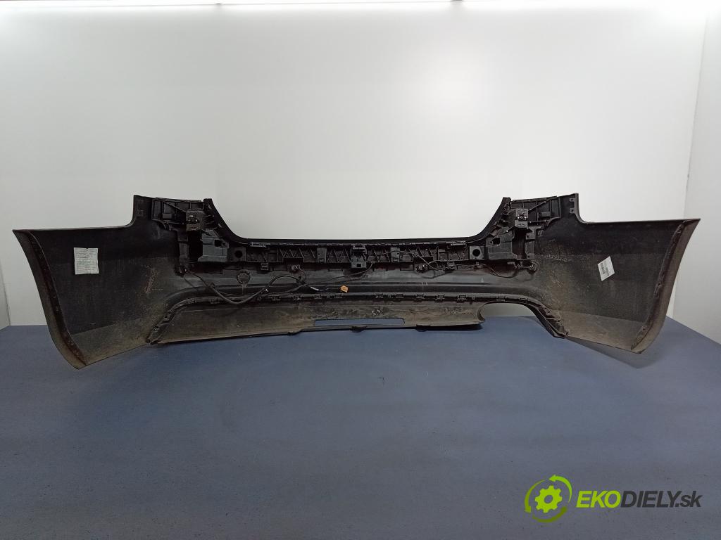 Audi A4 2015 nárazník Zad: AD04048BD
