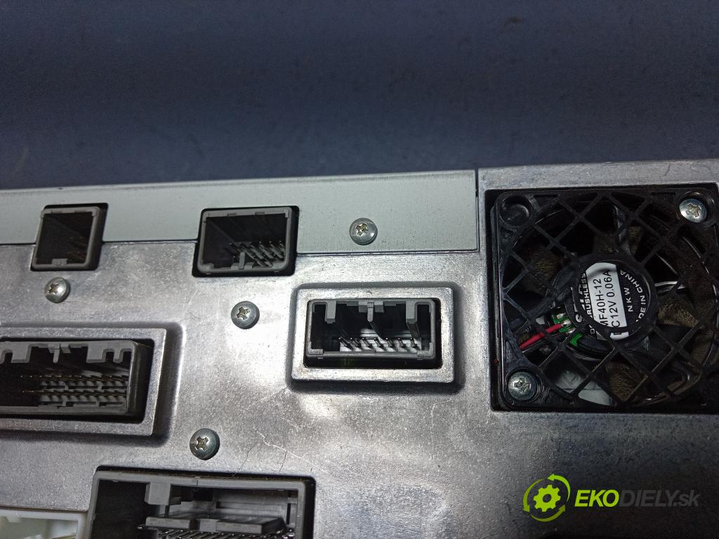 Honda Cr-v 2011 Radio I Navigácia: 39540-SWA-E050