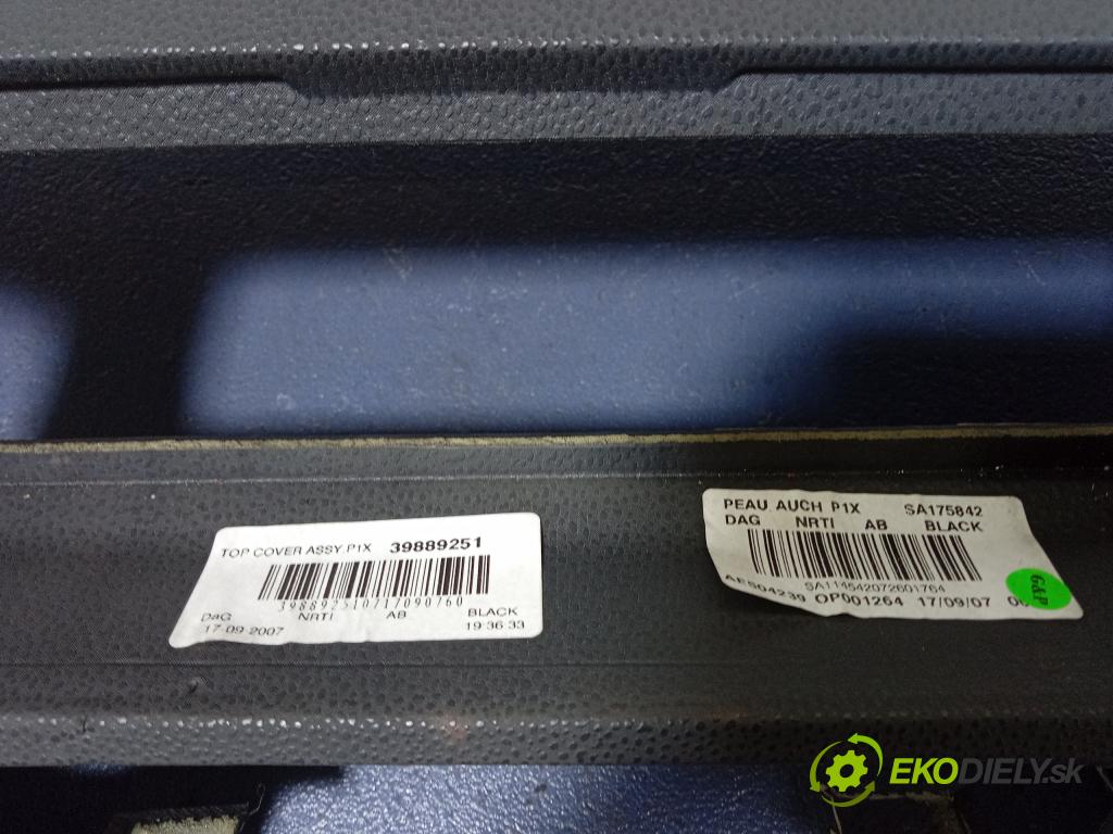 Volvo V50 2007 kokpit,pristrojová doska 8623347
