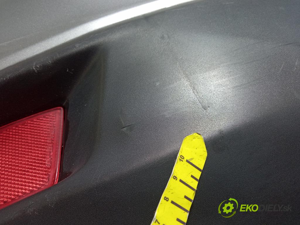 Mazda 3 2014 nárazník Zad: 01