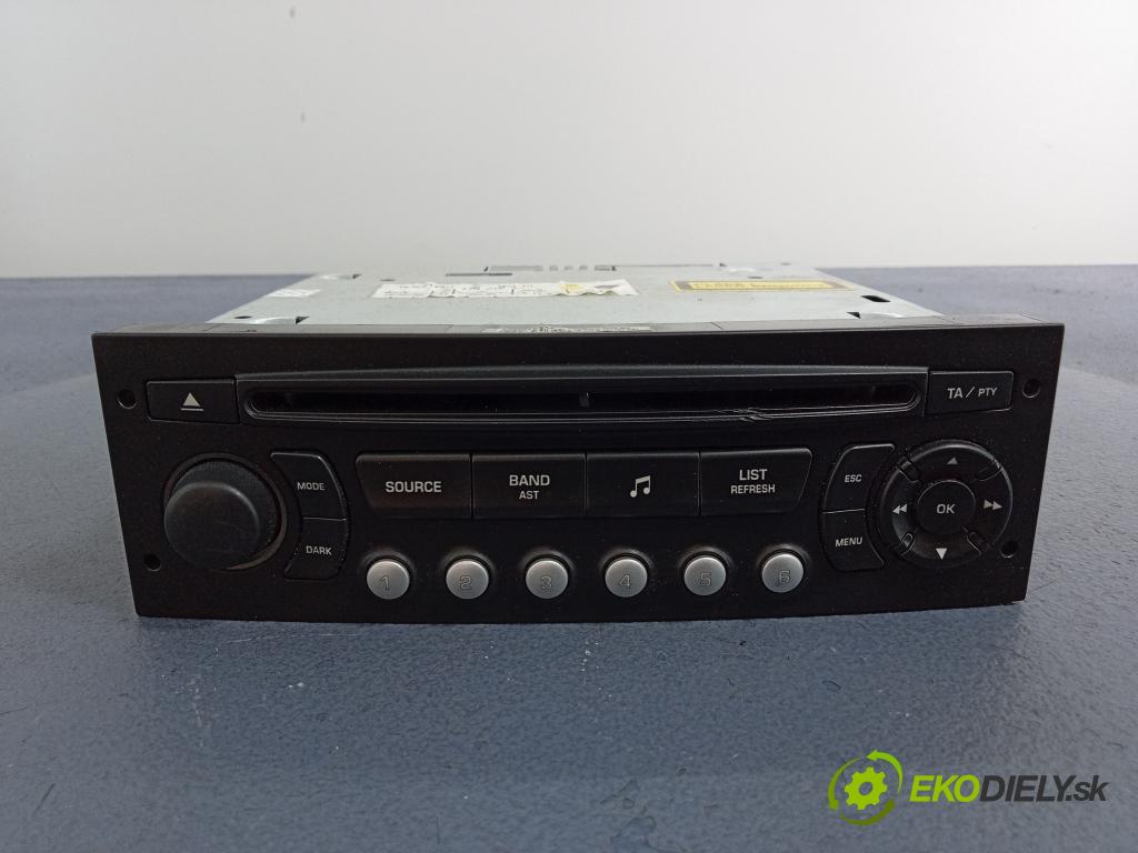 Citroen C4 2005 Radio I Navigácia: 9647521077