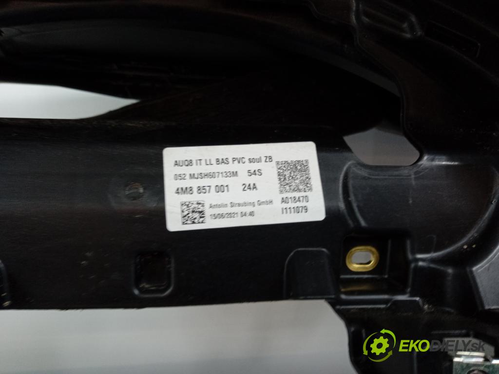 Audi Q7 2021 kokpit,pristrojová doska 4M8857001