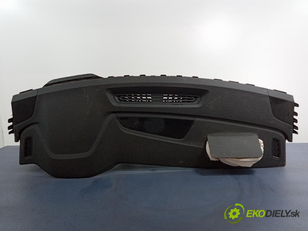 Audi Q7 2021 kokpit,pristrojová doska 4M8857001