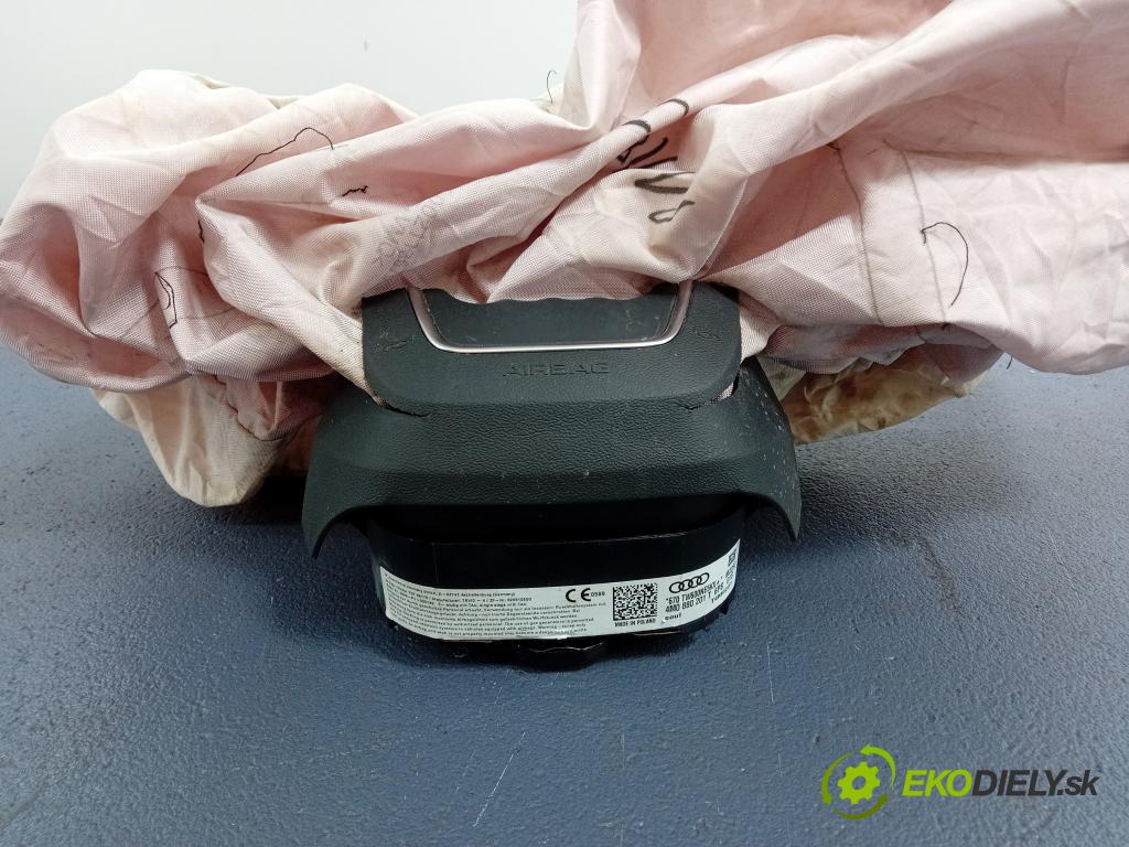 Audi Q7 2021 kokpit,pristrojová doska 4M8857001