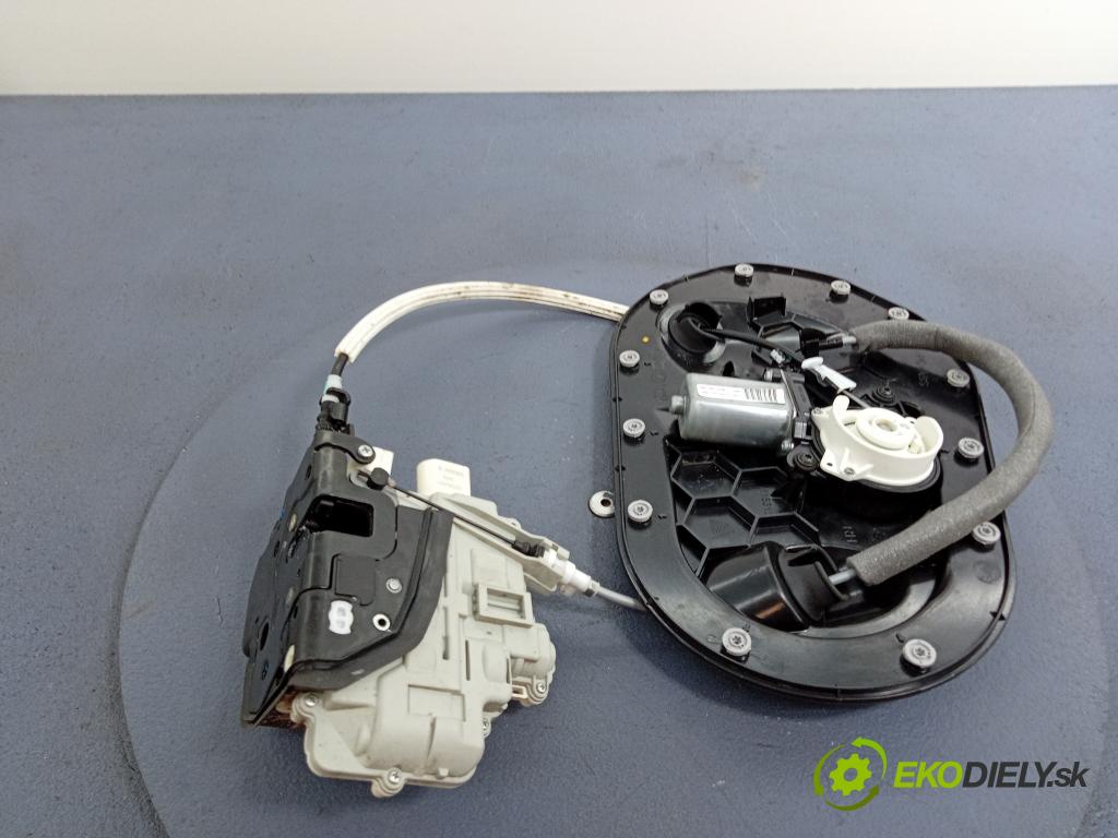 Audi Q7 2021 zámek dveře před v pravo: 4M1837016D