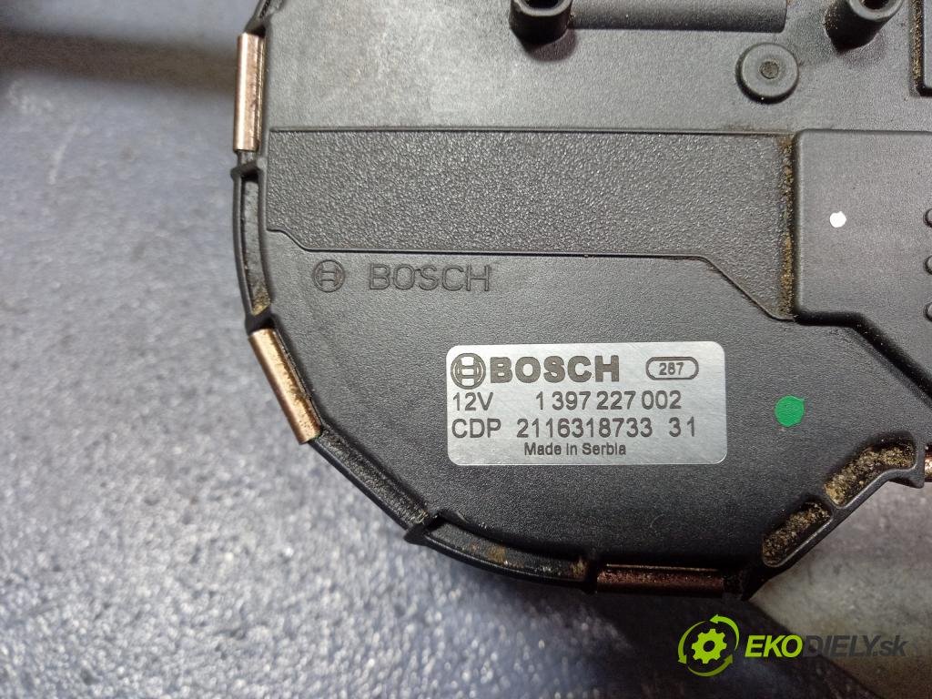 Audi Q7 2021 mechanismus motorek Stěrače: před 4M8955023
