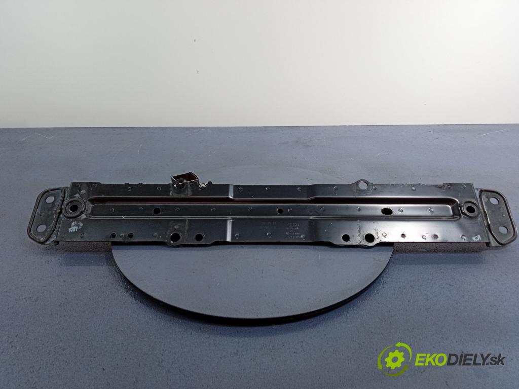 Audi Q7 2021 výztuha Čelní / stěna Přední 4M0801387F