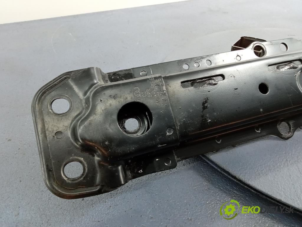 Audi Q7 2021 výztuha Čelní / stěna Přední 4M0801387F