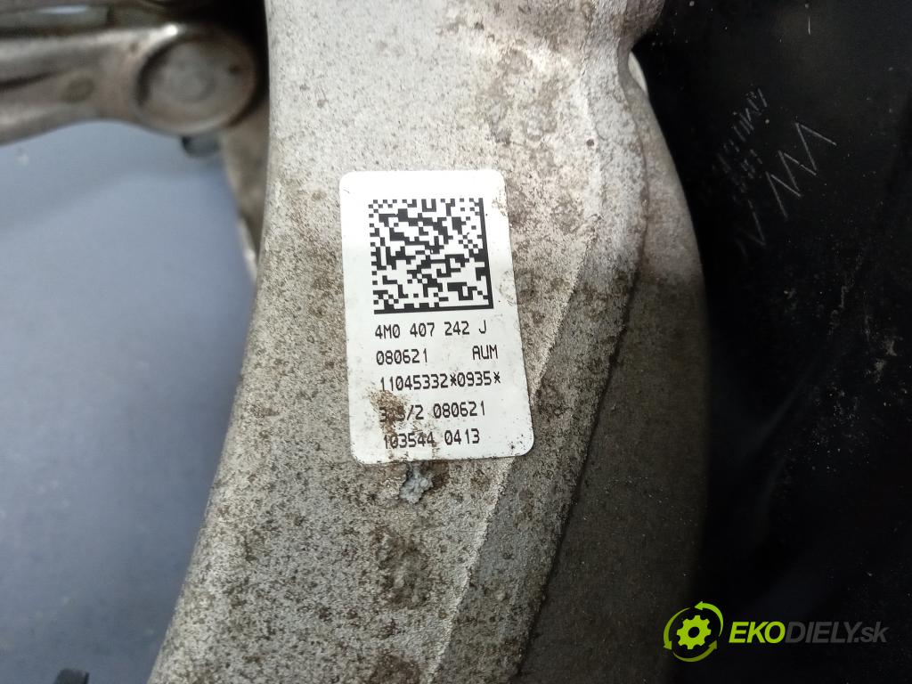 Audi Q7 2021 náboj Prava: 4M0407242J