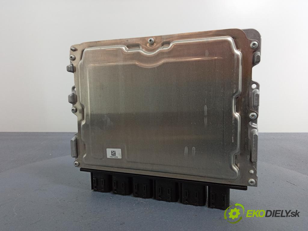 Bmw X3 2021 riadiaca jednotka Motor: 0261S105M8