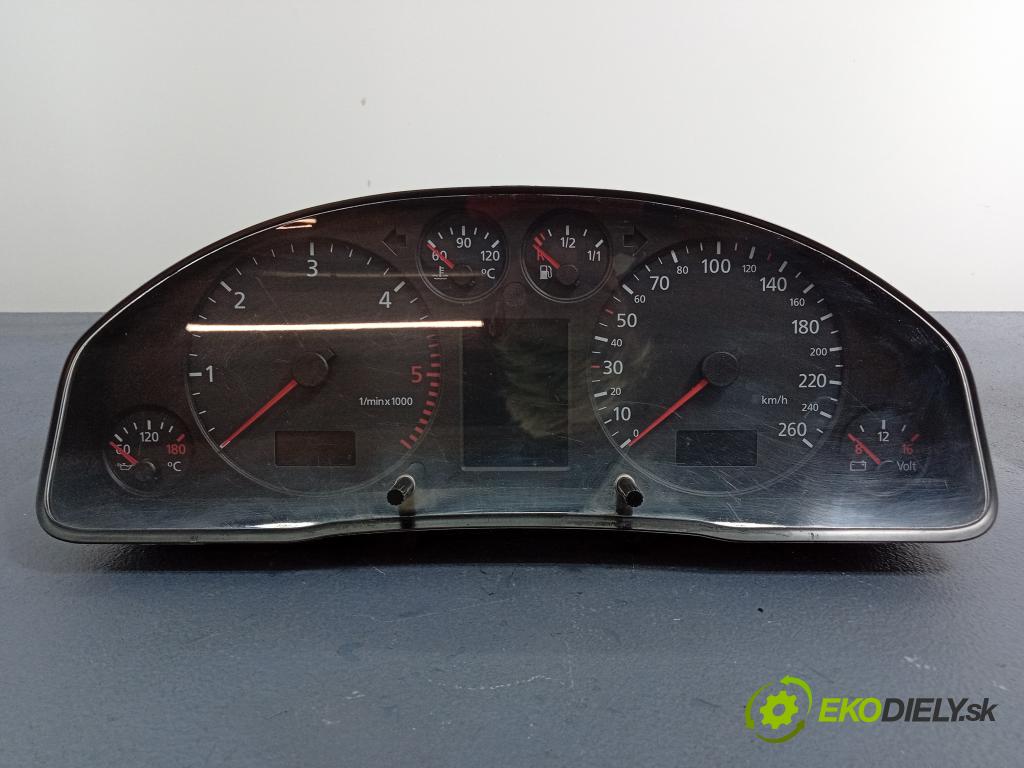 Audi A6 2000 prístrojovka/ budíky 4B0920932Q