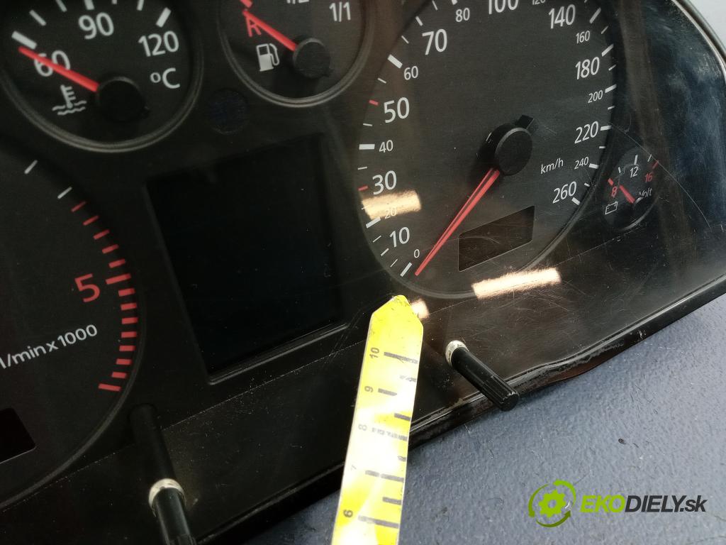 Audi A6 2000 prístrojovka/ budíky 4B0920932Q