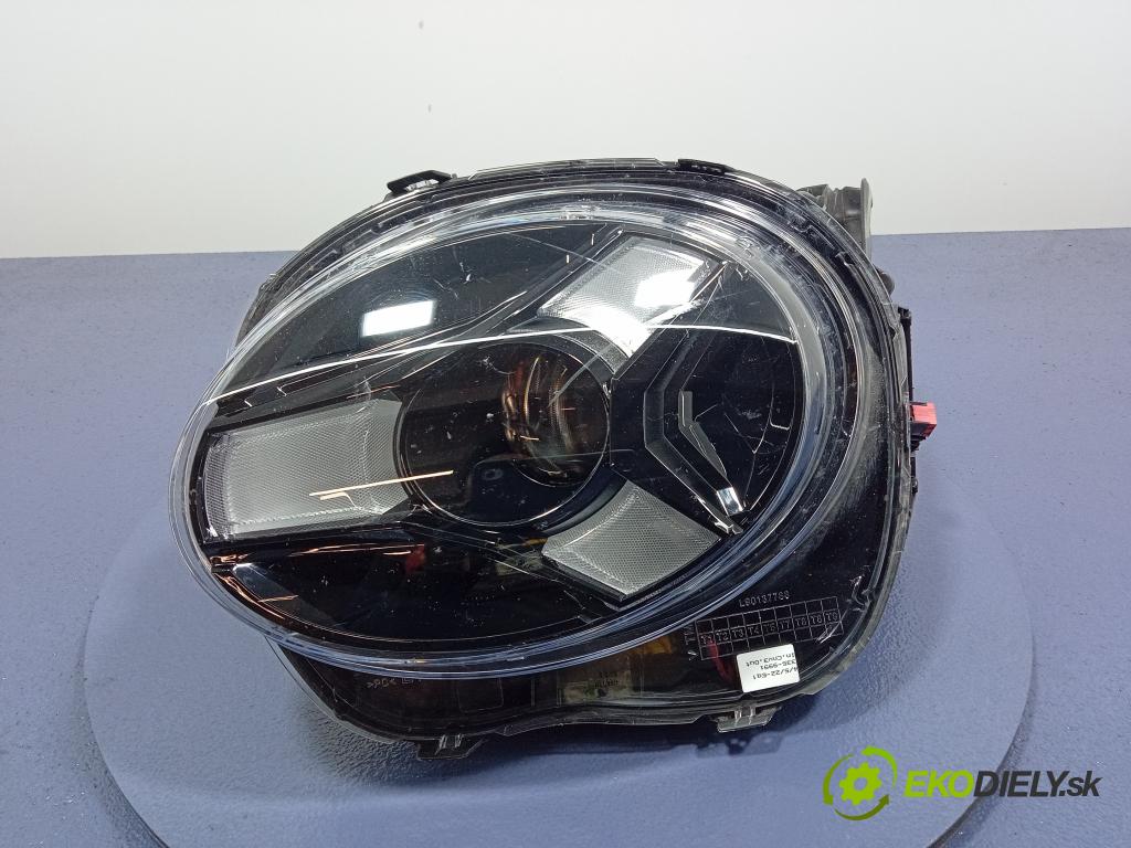Nissan Juke 0 Reflektor: Vľavo: 260606PN0A