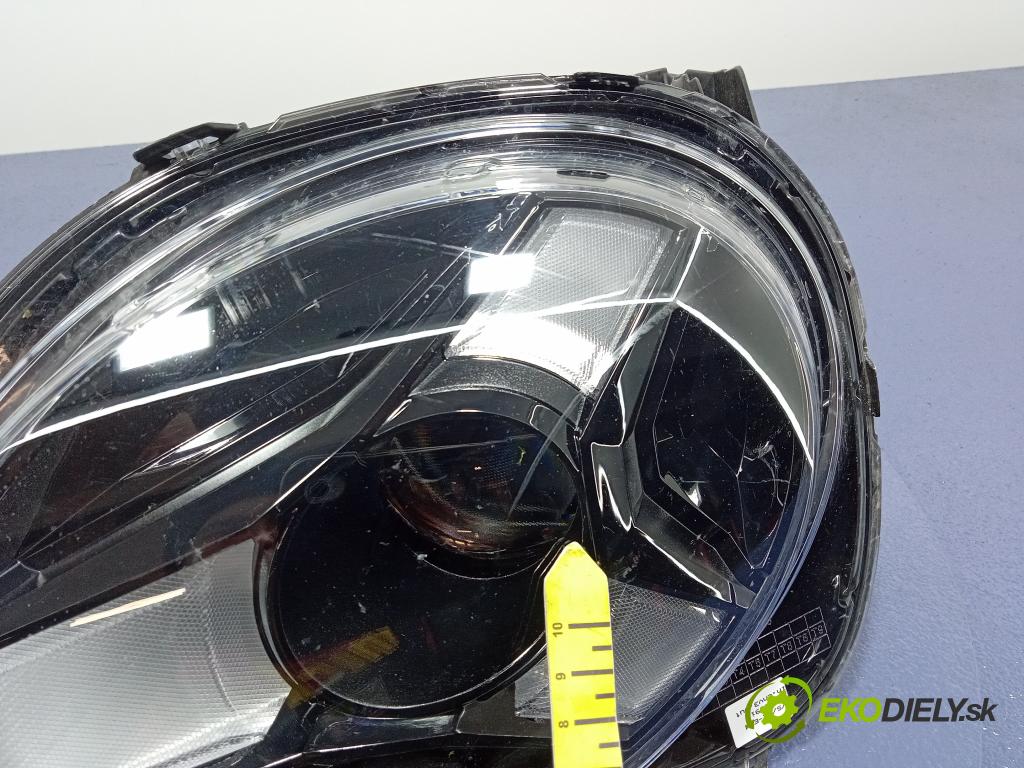 Nissan Juke 0 Reflektor: Vľavo: 260606PN0A
