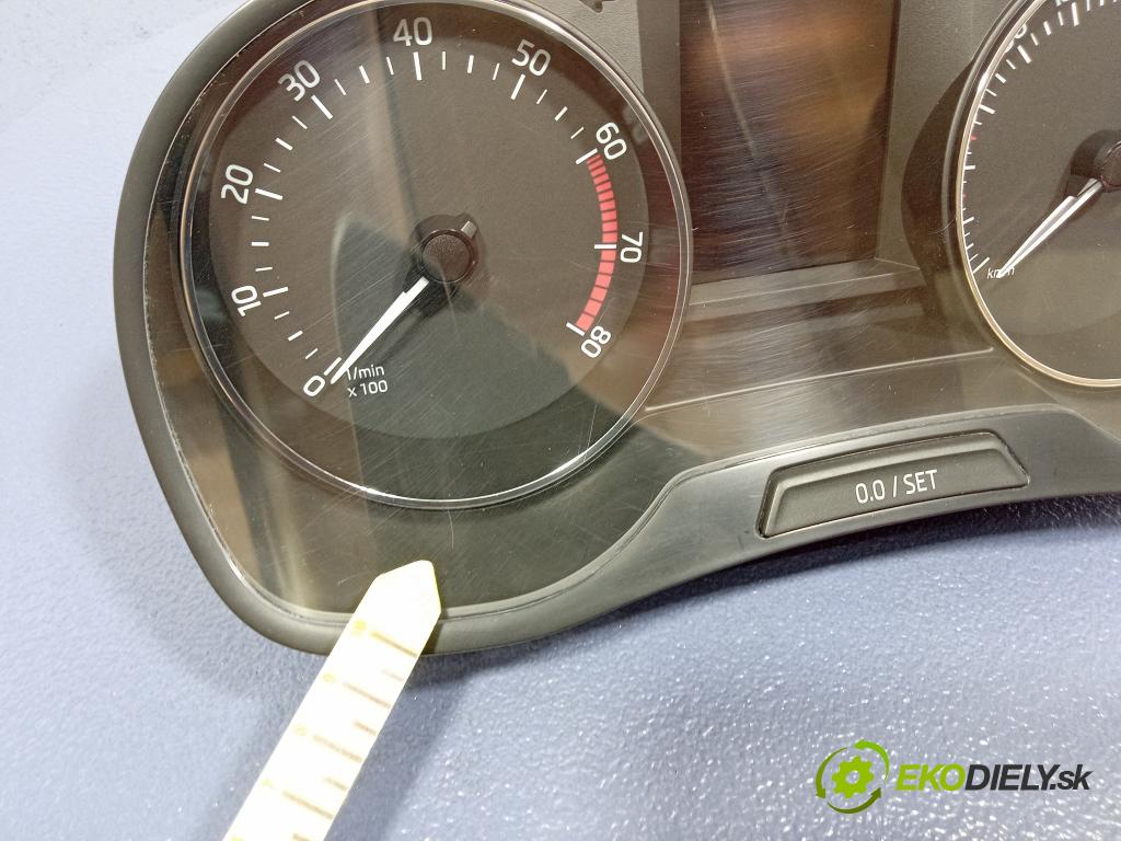 Skoda Fabia 2017 prístrojovka/ budíky 6V0920730B