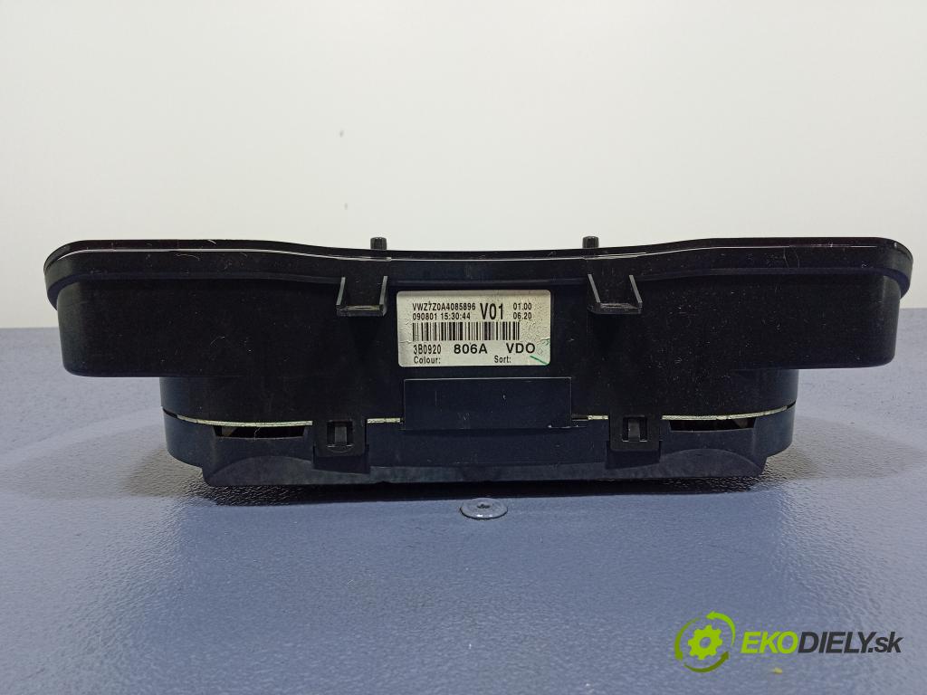 Vw Passat 2001 prístrojovka/ budíky 3B0920806A